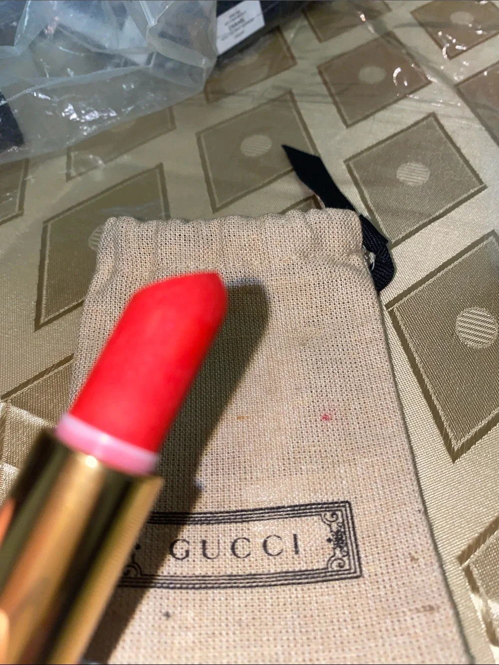 Gucci limited edition colourMatte Lipstick with Soft Pink Box and linen Bag New